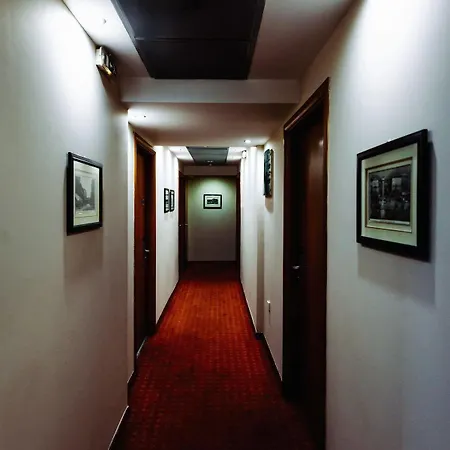 Mirabello 3*